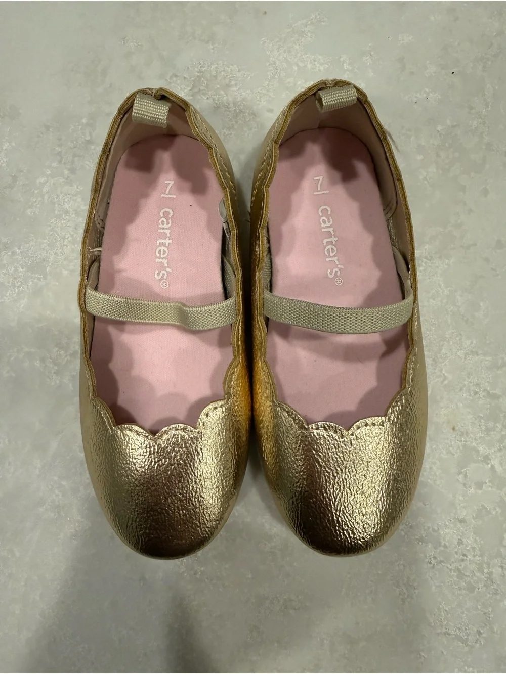 NWOT Carter's Girls Metallic Gold Scalloped Mary Jane Flats Size 7T